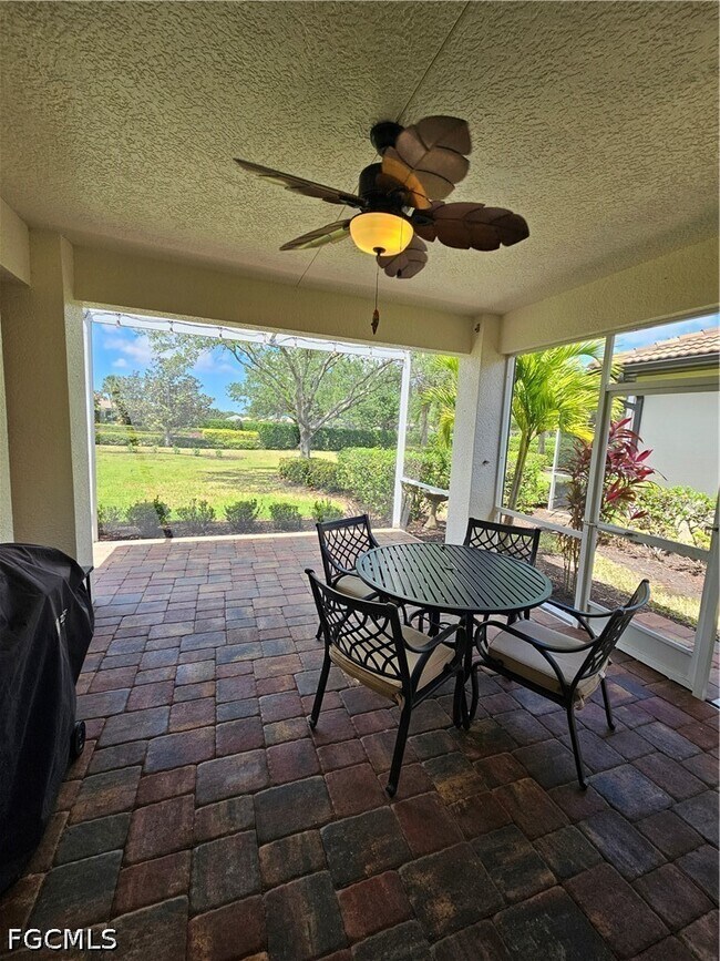 Building Photo - 10518 Avila Cir