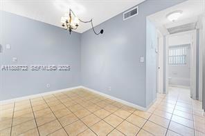 Building Photo - 1018 Twin Lakes Dr