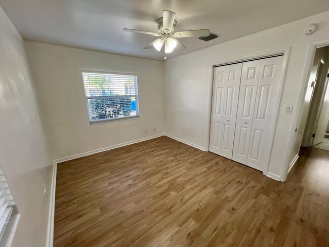 Building Photo - 1235 Beach Rd