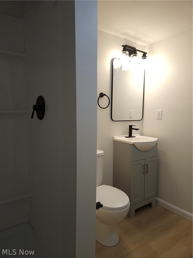 Building Photo - 80 E Ido Ave