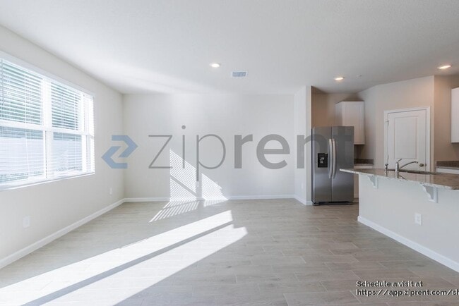 Building Photo - 458 Salisbury Cir