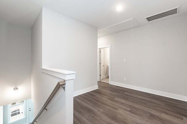 Building Photo - Now Leasing: Brand New Townhome in Rolesvi...