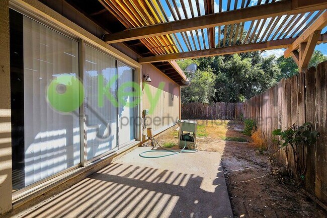 Building Photo - 2776 Kerria Way
