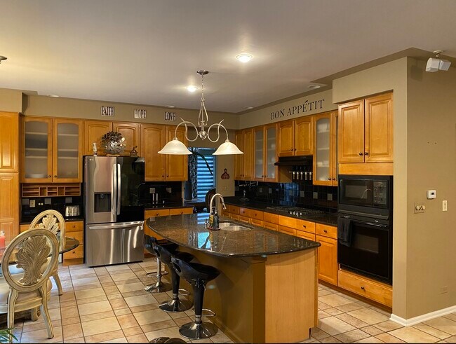 Building Photo - 7624 Beringer Ct