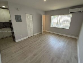 Building Photo - 6647 SW 59th Pl