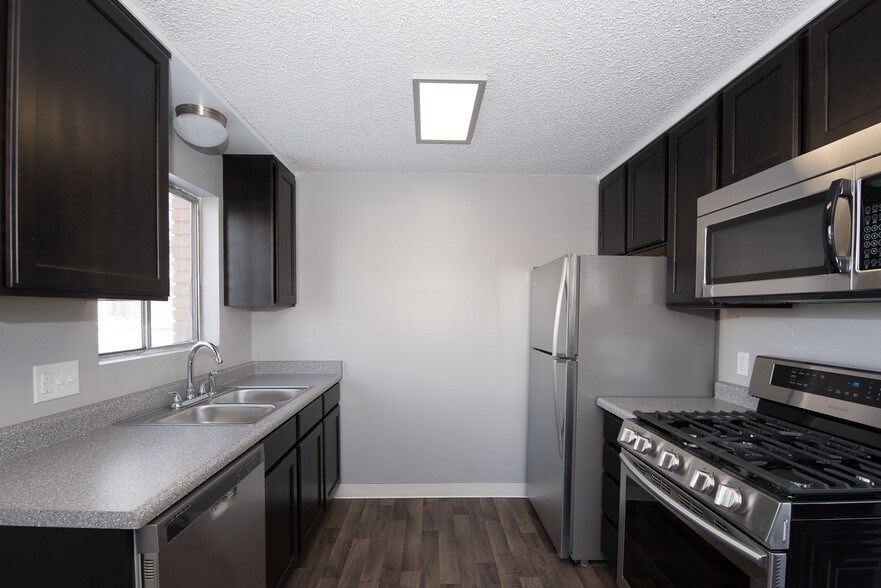 Pine Valley Apartments West City Ut Apartment Finder Kitchen Pine Valley Apartments