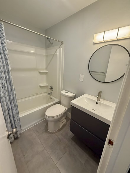 Building Photo - 117 Watters Dr