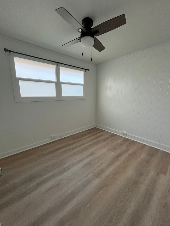 Building Photo - 371 Kalua Rd