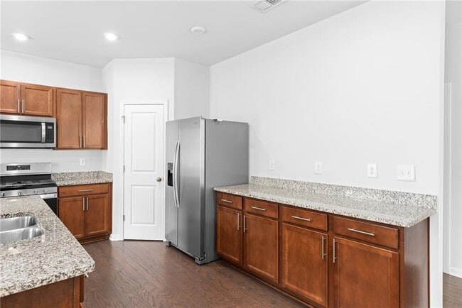 Building Photo - 360 Paulownia Cir