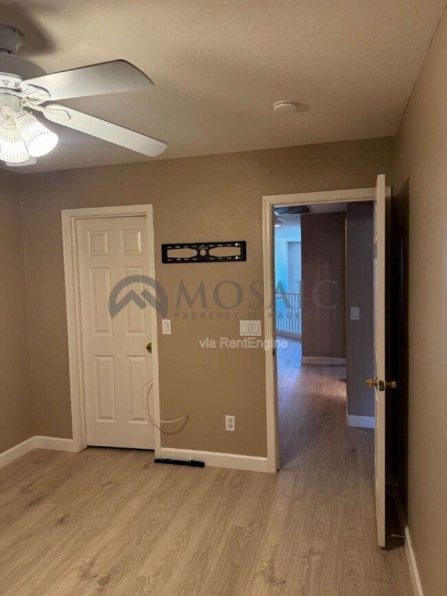 Building Photo - 3356 E Mayberry Ave