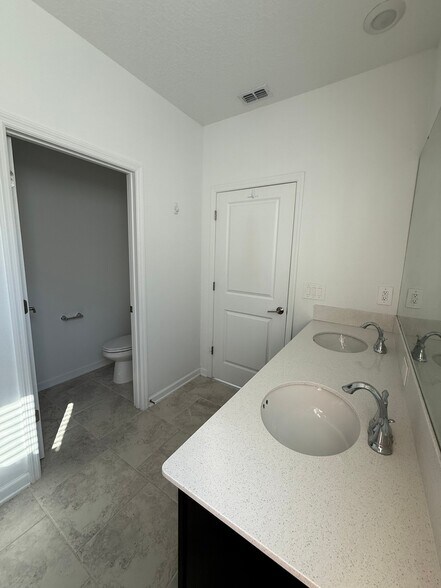 Building Photo - 1656 Cross Prairie Pkwy