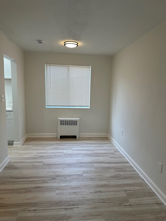 Building Photo - 3 Bed 1 Bath SW DC