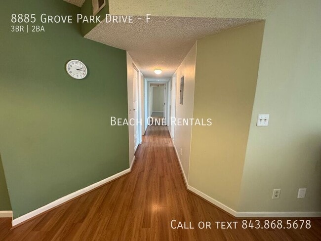 Building Photo - 8885 Grove Park Dr