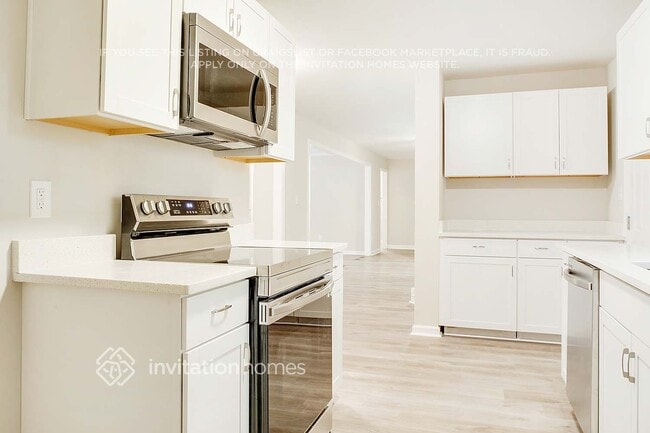 Building Photo - 3610 Warbler Dr
