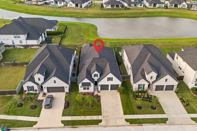 Building Photo - 9638 Birchwood Holw Trl