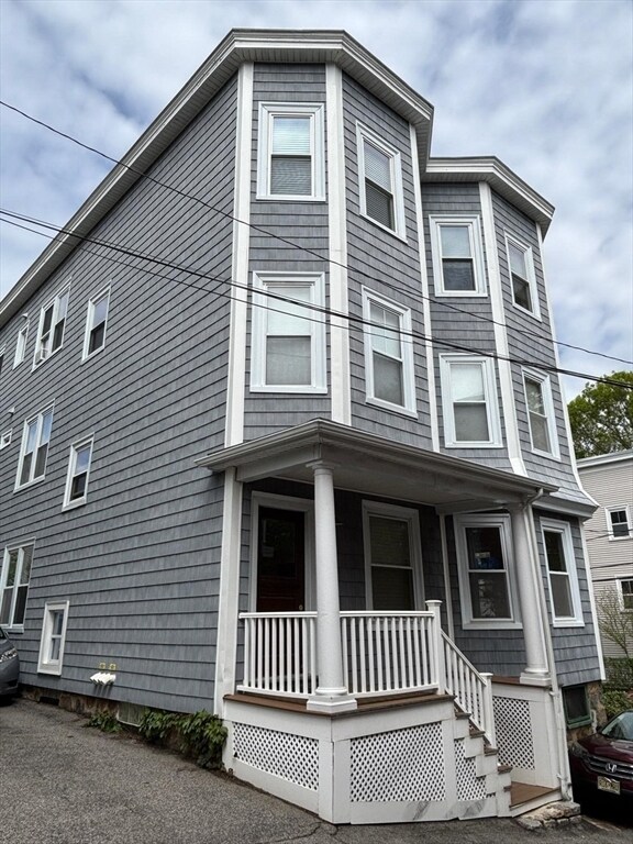 Building Photo - 12 White Ave