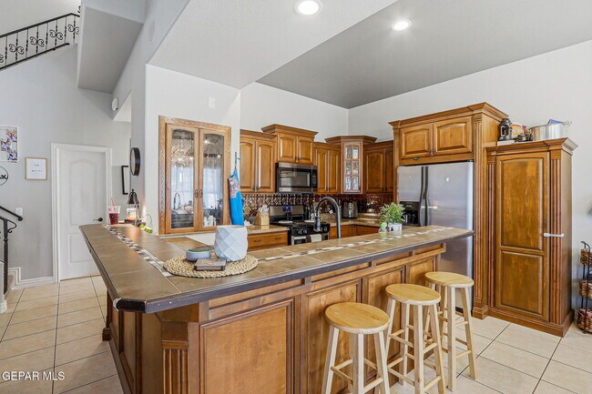 Building Photo - 11620 St Thomas Way