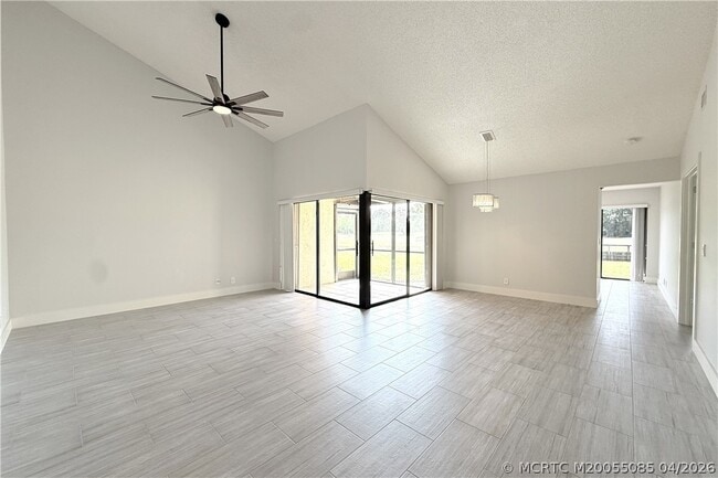 Building Photo - 3505 SW Quail Meadow Trail