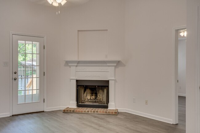 Building Photo - 513 Brians Way