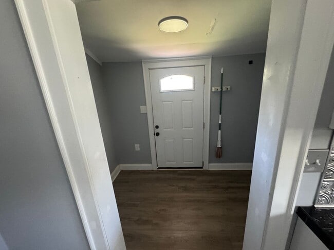 Building Photo - Walking distance to Downtown Kings Mountain, NC  =