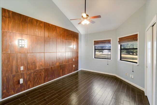 Building Photo - 8401 Echo Creek Ln