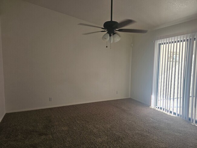 Building Photo - Unfurnished Long Term Pool & Spa