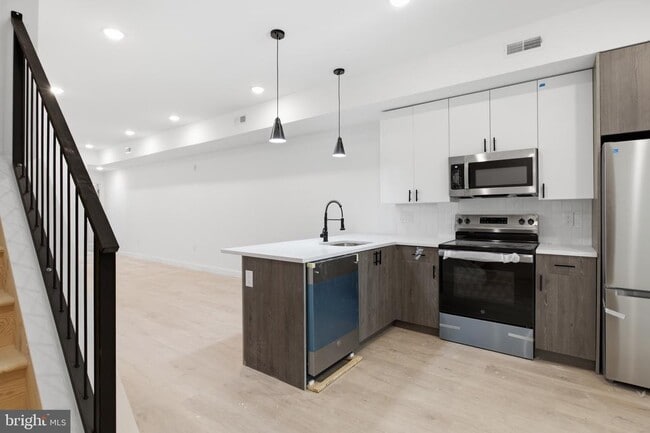 Building Photo - 2326 N 16th St