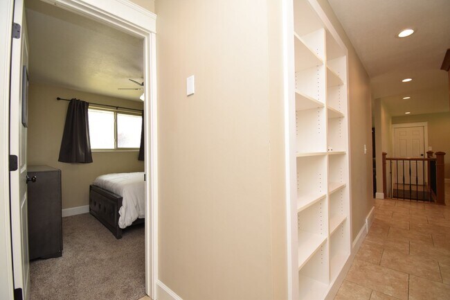 Building Photo - Updated 5 Bed West Valley Gem with Great Layout & Outdoor Living Space!!