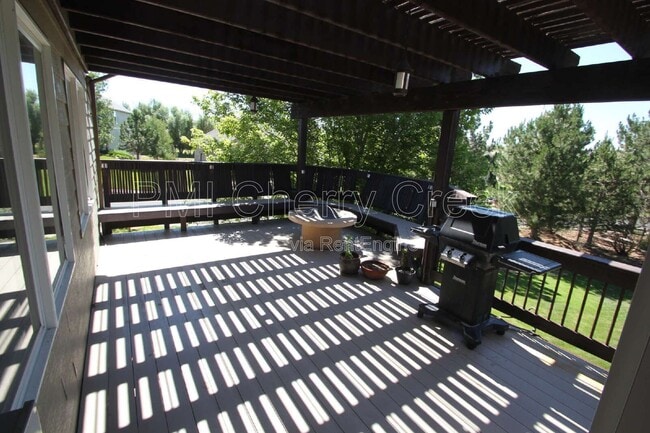 Building Photo - 7489 Bur Oak Pl