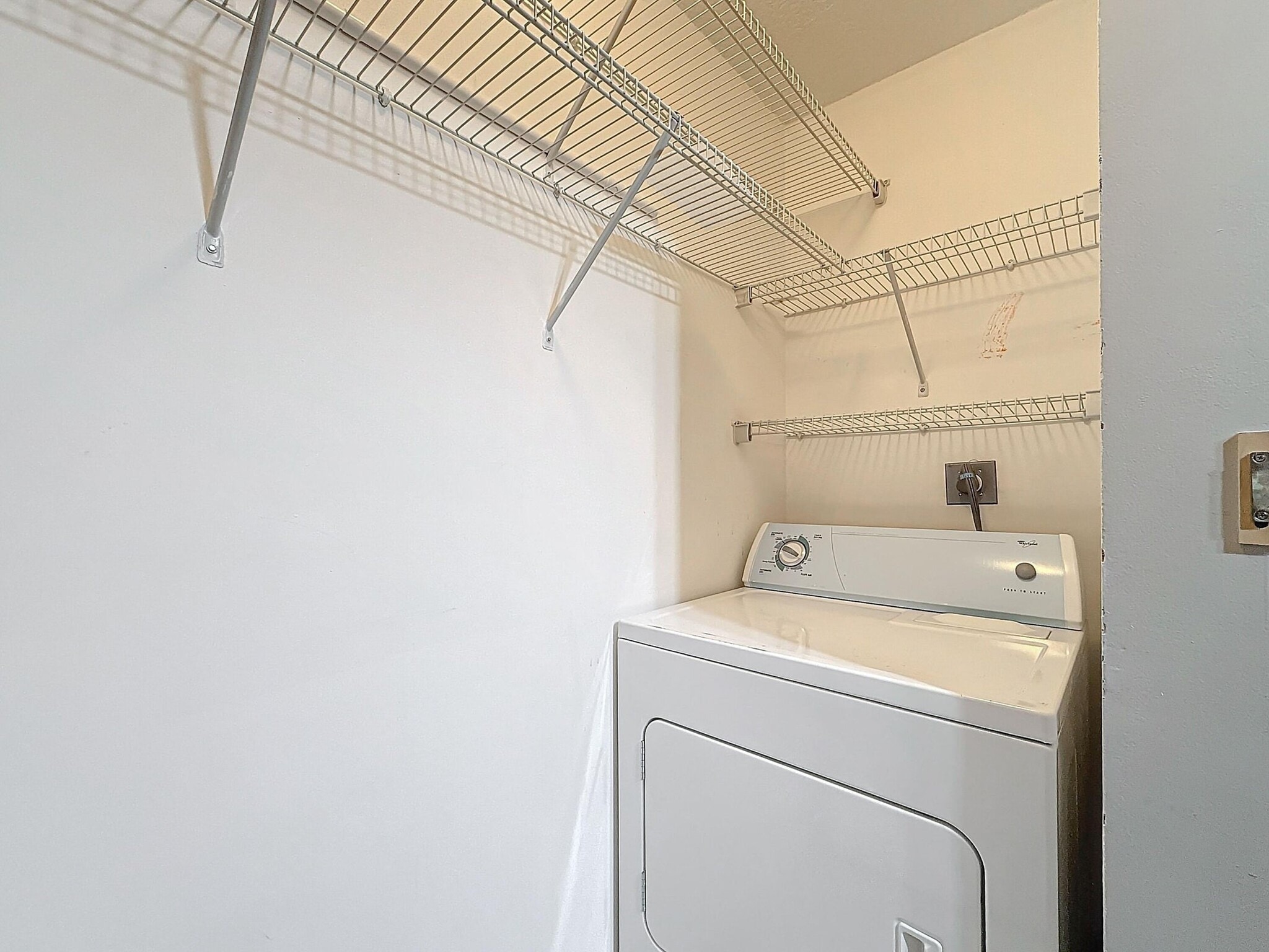 Building Photo - 1020 Crystal Way