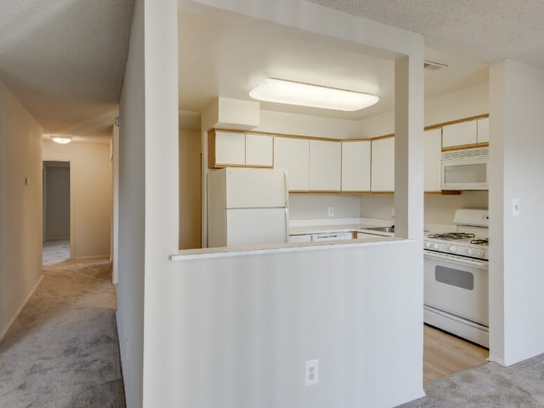 8 - Twin Ridge Apartments I