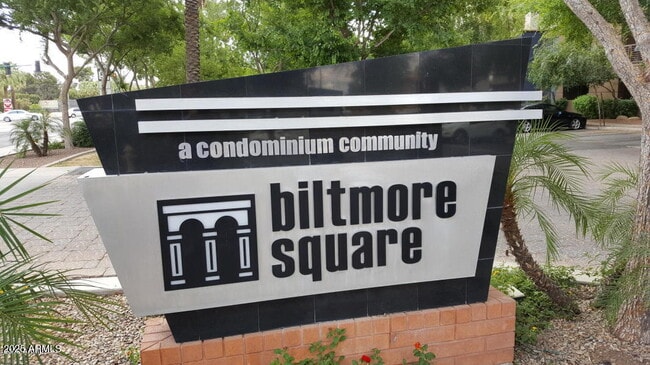 Building Photo - 1701 E Colter St