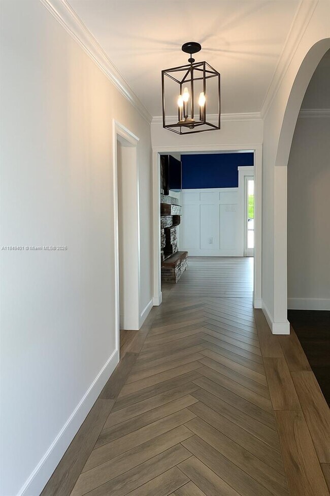 Building Photo - 16420 SW 80th Ave