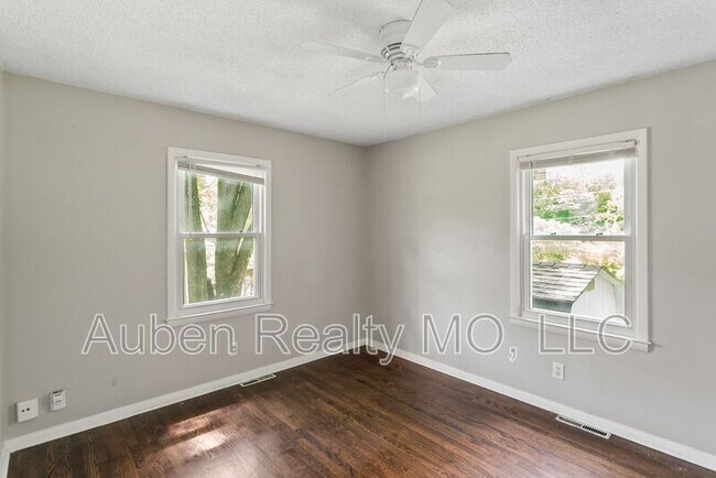 Building Photo - 6401 120th Terrace
