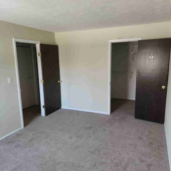 Building Photo - 27373 Westown Blvd