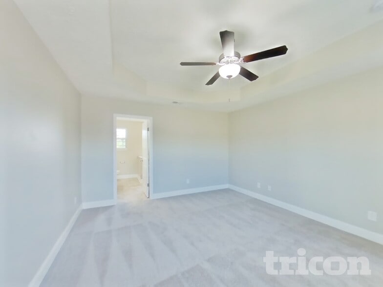 Building Photo - 642 Berry Cir