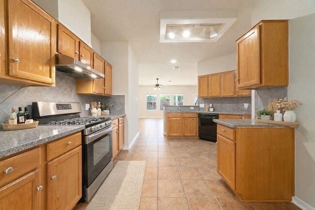 Building Photo - 18315 Grove Brook Ln