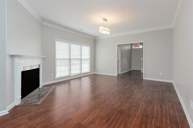Building Photo - 100 Riverwalk Pl