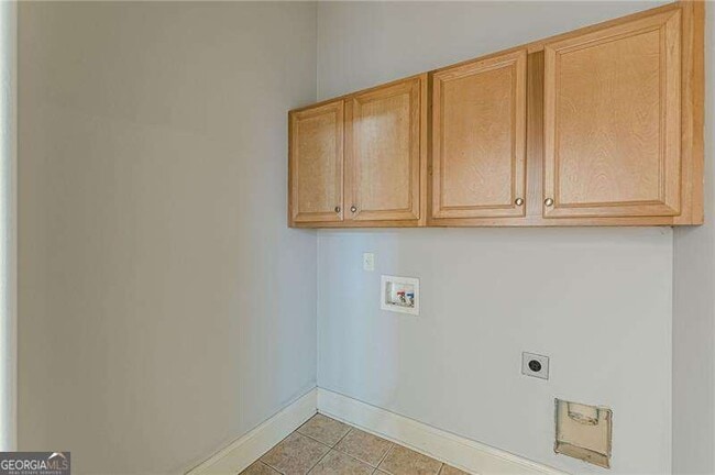 Building Photo - 1645 Woodward Way