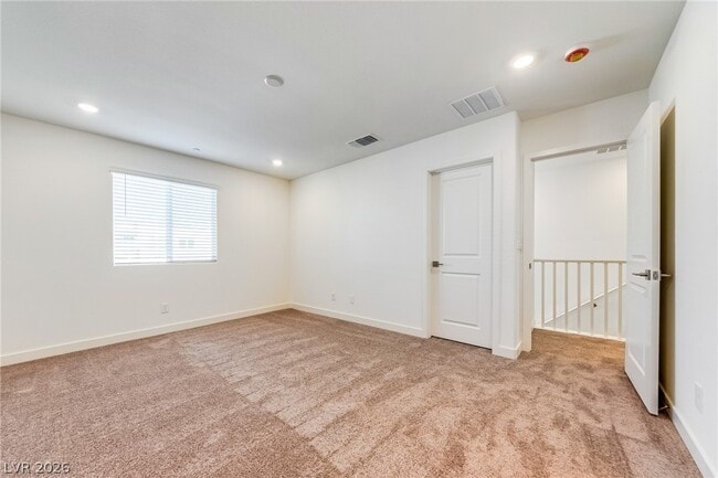 Building Photo - 5838 Kips Bay St