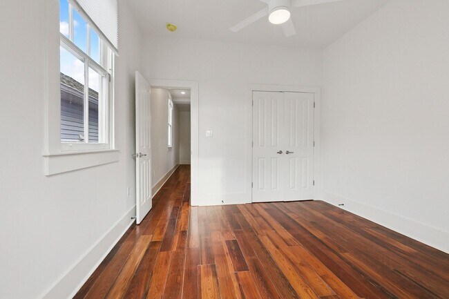 Building Photo - 2318 St Andrew St