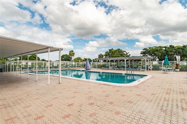 Building Photo - 7255 NW 8th Ct