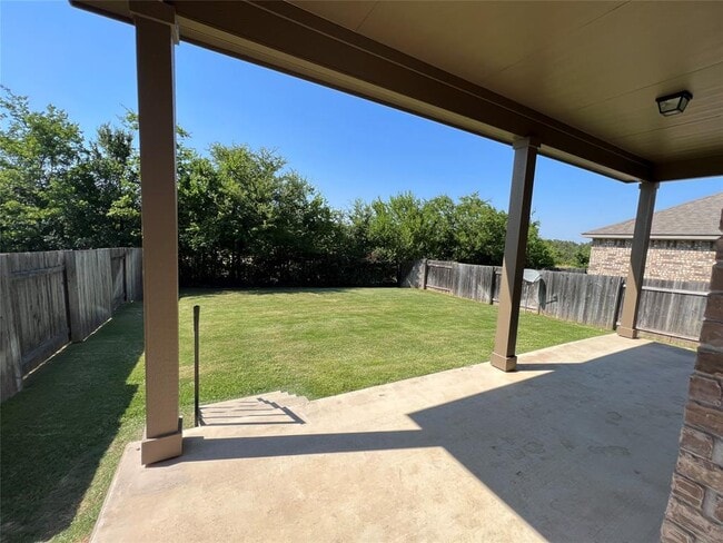 Building Photo - 5817 Scenic Lake Dr