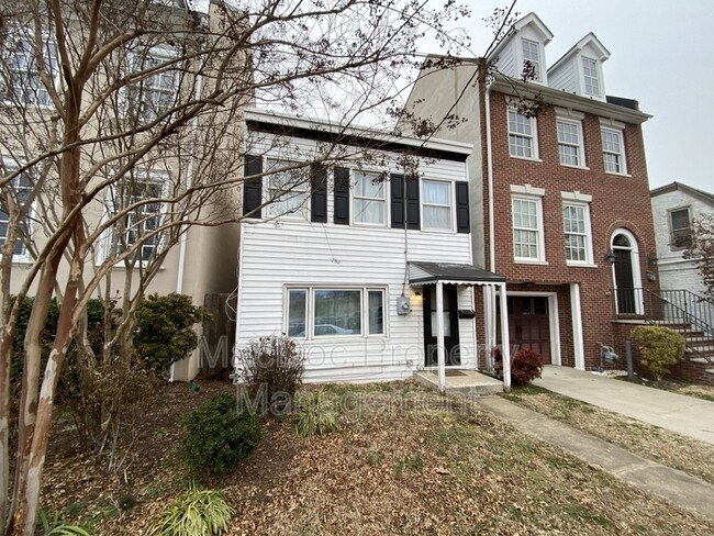 Primary Photo - 107 Lafayette Blvd