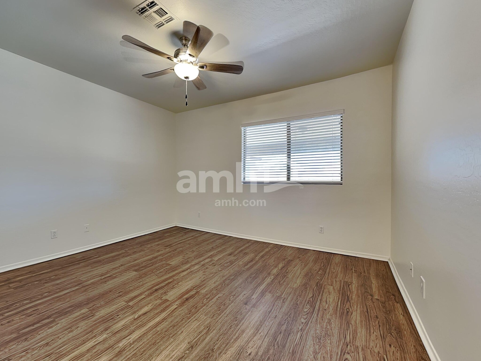 Building Photo - 11170 W Almeria Rd
