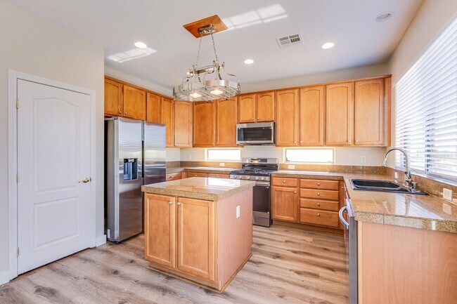 Building Photo - 9017 Picket Fence Ave