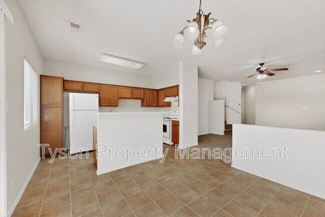 Building Photo - 5648 Valle Alegre Pl NW