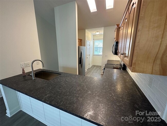 Building Photo - 6277 Alyssum Pl