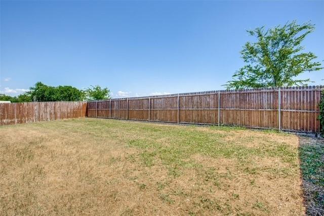 Building Photo - 604 Elm Grove