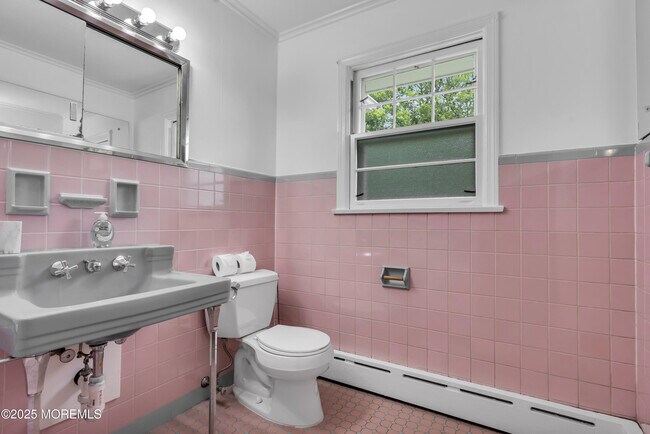 Building Photo - 208 Trenton Blvd